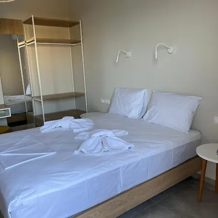 Mangata Seaside Διαμέρισμα Ροβιές